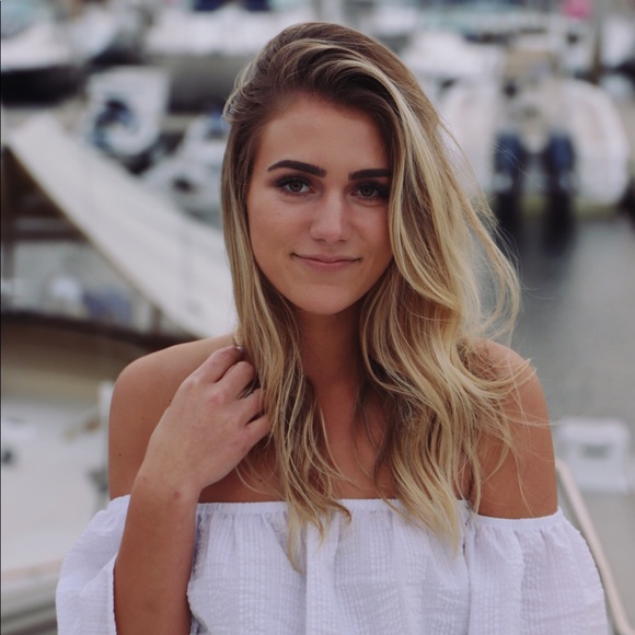 Meet your Posher, Madison - Picture 1 of 1